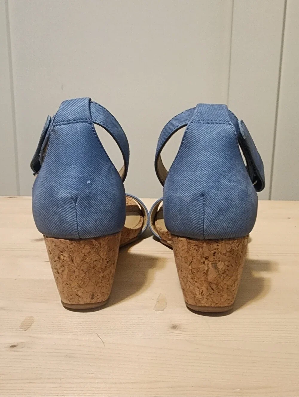 Naturalizer ankle strap have